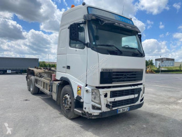 Влекач Volvo FH 420