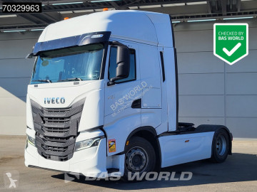 Влекач Iveco S-Way 480 4X2 New Tyres! Retarder Standklima ACC