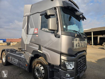 RenaultT-Series520