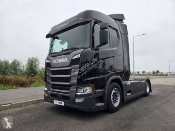 Влекач Scania R 420