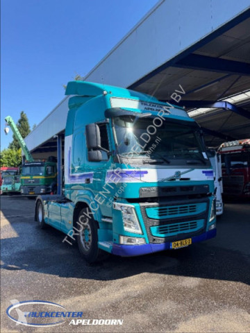 Влекач Volvo FM Globetrotter 4x2