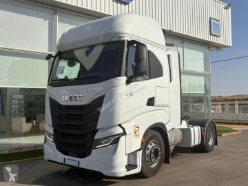 Cabeza tractora Iveco