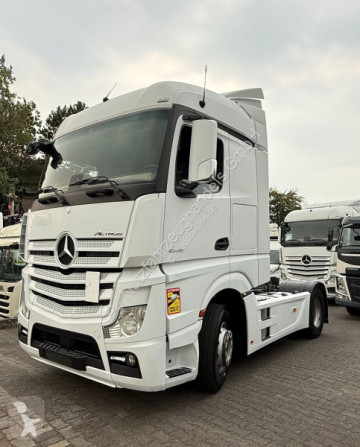 Traktor Mercedes