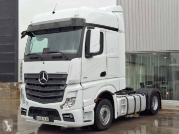 Влекач Mercedes Actros 1851 LS