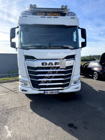 Влекач DAF XF 530
