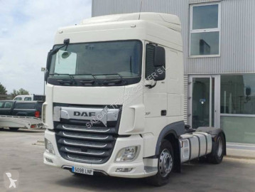 Влекач DAF