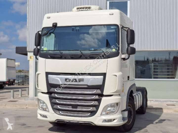 Влекач DAF