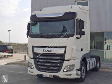 Cabeza tractora DAF