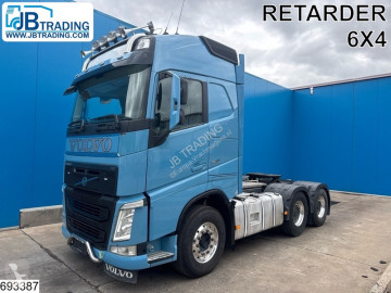 Cabeza tractora Volvo