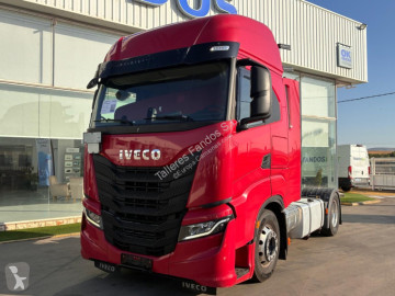 Cabeza tractora Iveco