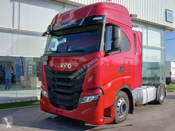 Cabeza tractora Iveco