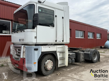 Tracteur Renault