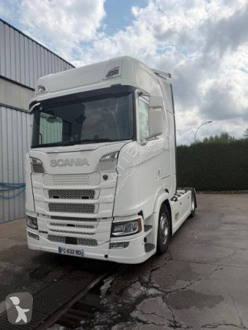 جرار Scania