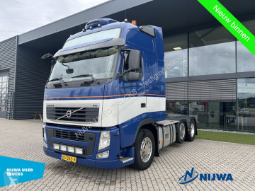 جرار Volvo