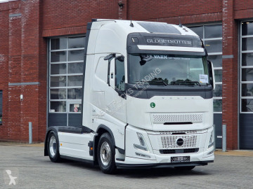 جرار Volvo FH13 13500 Aero Globetrotter XL 4x2 - New - Full spec - Retarder - I parkcool - Full air
