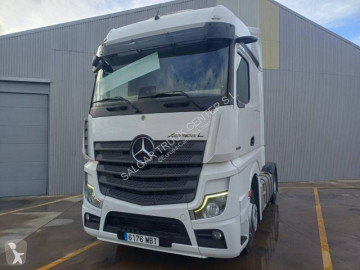 جرار Mercedes