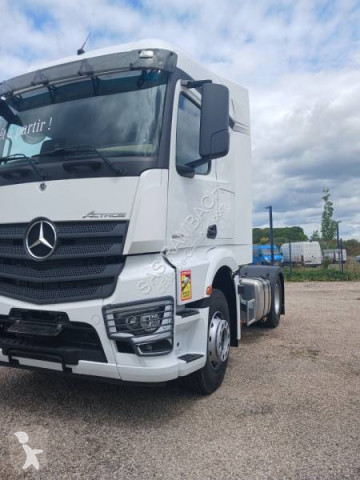 جرار Mercedes Actros 1845