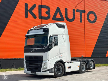 Cabeza tractora Volvo