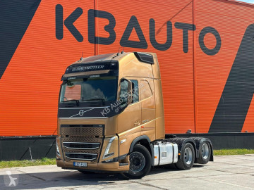 Cabeza tractora Volvo
