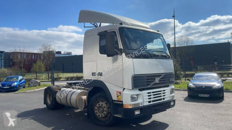 Cabeza tractora Volvo FH12 380