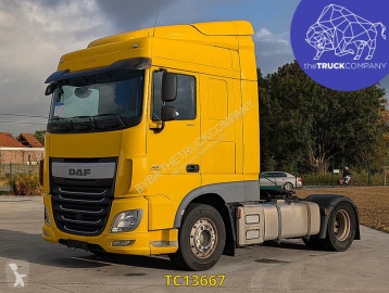 Cabeza tractora productos peligrosos / ADR DAF