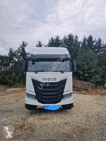 Cabeza tractora Iveco