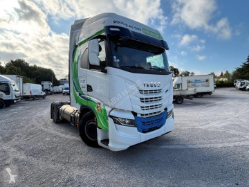 Cabeza tractora Iveco