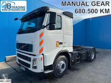 Cabeza tractora Volvo