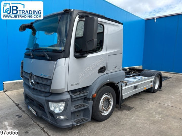 Mercedes tractor unit