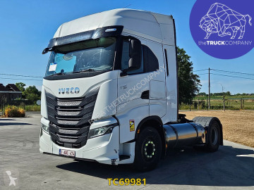 Iveco tractor unit