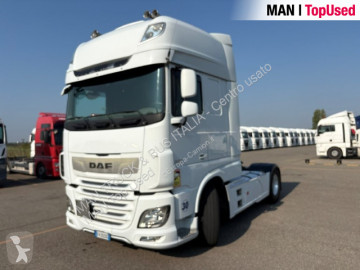 Cabeza tractora DAF