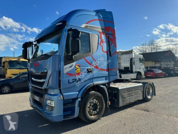Cabeza tractora Iveco