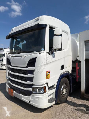 ScaniaR460