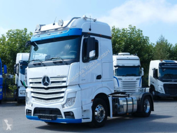 Tratores Mercedes