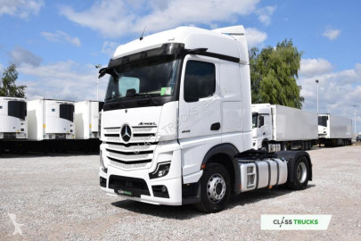 Cabeza tractora Mercedes