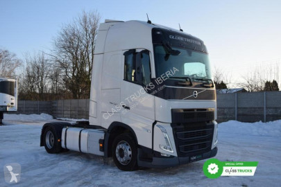 Cabeza tractora Volvo