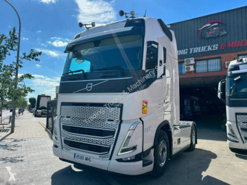 Cabeza tractora Volvo