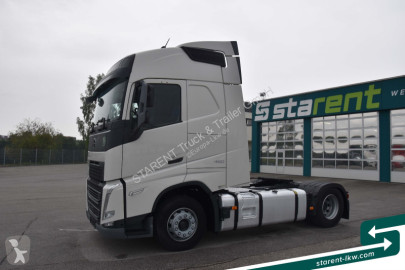 Cabeza tractora Volvo