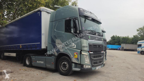 Cabeza tractora Volvo