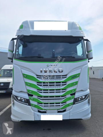 Cabeza tractora Iveco