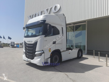 Cabeza tractora Iveco