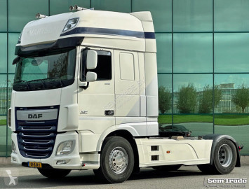 Cabeza tractora DAF