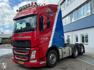 Cabeza tractora Volvo