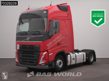 Cabeza tractora Volvo