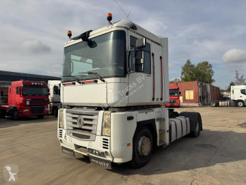 Cabeza tractora Renault
