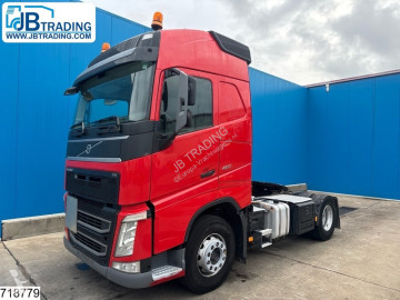 Cabeza tractora Volvo