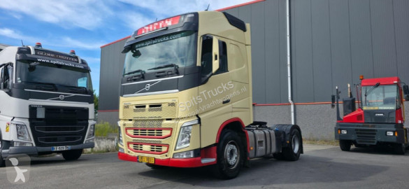 Cabeza tractora Volvo