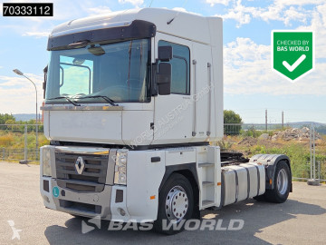 RenaultMagnum