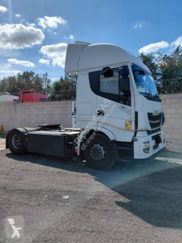 Cabeza tractora Iveco