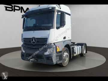 Cabeza tractora Mercedes